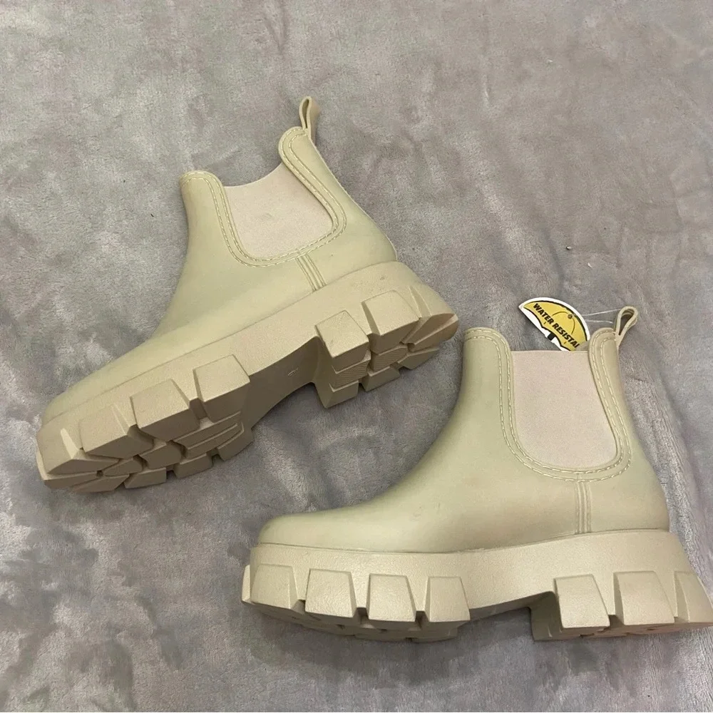 New! Jeffrey Campbell Pleu Platform Lug Sole Chelsea Rain Boot in Cream